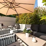 Sunset Bed & Breakfast 4*