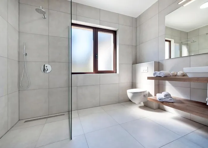 Alojamento de Acomodação e Pequeno-almoço Sunset Rovinj